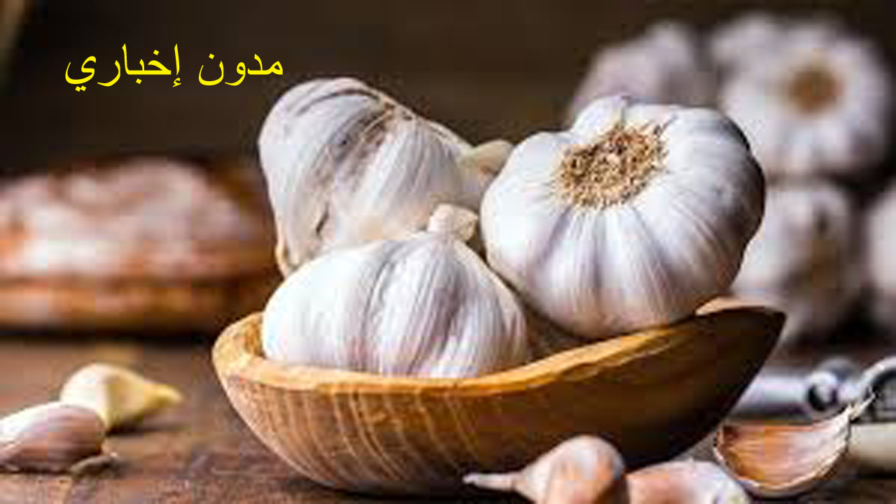 هل الثوم يسبب ضررًا أو يعزز صحة الأذن؟